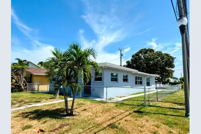 628 Monroe Drive #Front, West Palm Beach, FL 33405 - Photo 2