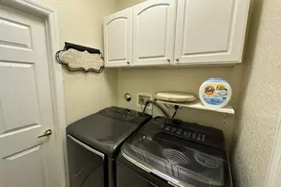 1828 NW 79th Way NW, Pembroke Pines, FL 33024 - Photo 10
