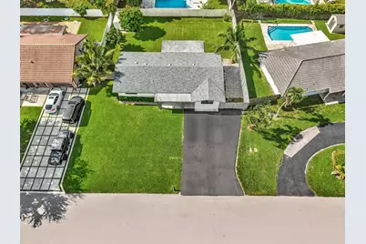 2056 Park Place, Boca Raton, FL 33486 - Photo 2