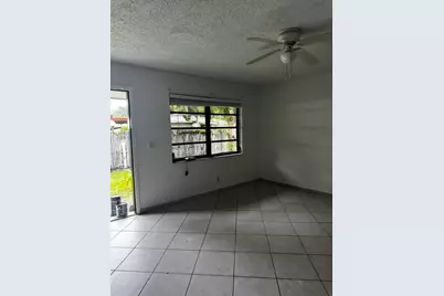 1871 W Forest Avenue #west, Palm Springs, FL 33406 - Photo 6