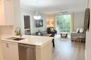 630 S Sapodilla Ave, West Palm Beach, FL 33401 - Photo 2