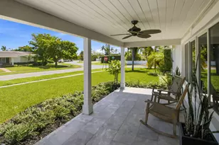 398 NE 23rd St, Boca Raton, FL 33431 - Photo 4