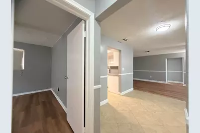 8381 NW 28th Place, Sunrise, FL 33322 - Photo 36