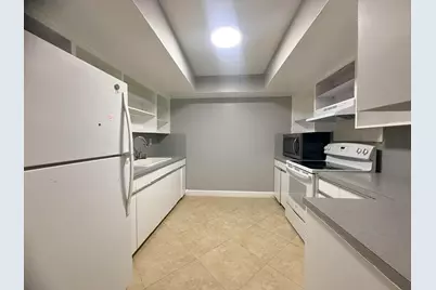 8381 NW 28th Place, Sunrise, FL 33322 - Photo 6