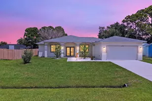 1471 SE Proctor Ln, Port Saint Lucie, FL 34983 - Photo 2