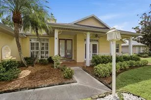 692 SW Ewing Ave, Port Saint Lucie, FL 34983 - Photo 2