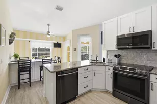 692 SW Ewing Ave, Port Saint Lucie, FL 34983 - Photo 4