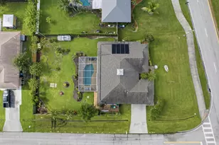 692 SW Ewing Ave, Port Saint Lucie, FL 34983 - Photo 30