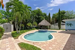 319 SW 2nd St, Boca Raton, FL 33432 - Photo 2
