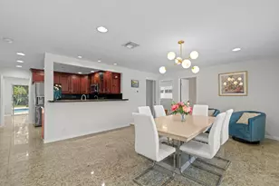 319 SW 2nd St, Boca Raton, FL 33432 - Photo 8