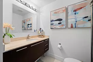 1900 N Bayshore Dr, Miami, FL 33132 - Photo 30