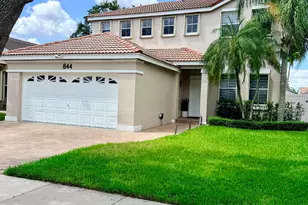 844 Falling Water Rd, Weston, FL 33326 - Photo 2