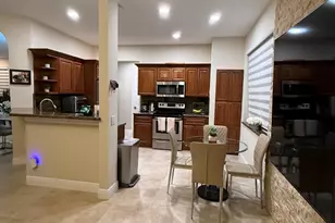 844 Falling Water Rd, Weston, FL 33326 - Photo 8
