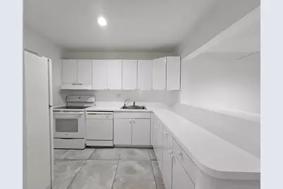 8000 S Colony Circle, Tamarac, FL 33321 - Photo 4