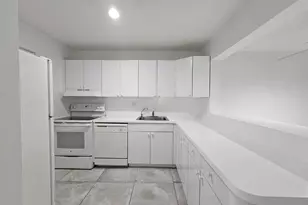 8000 S Colony Cir, Tamarac, FL 33321 - Photo 4