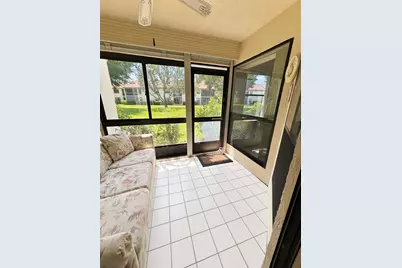 3335 Lucerne Park Drive, Greenacres, FL 33467 - Photo 14