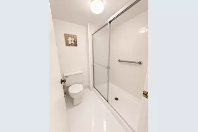 3335 Lucerne Park Drive, Greenacres, FL 33467 - Photo 10