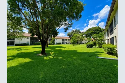 3335 Lucerne Park Drive, Greenacres, FL 33467 - Photo 16