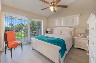 902 Palm Ave, Boca Raton, FL 33432 - Photo 18