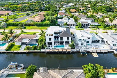 748 NE 72nd Street, Boca Raton, FL 33487 - Photo 2