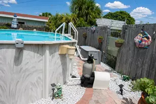 821 Hampton Rd, West Palm Beach, FL 33405 - Photo 24