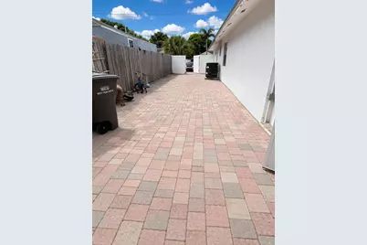 821 Hampton Road, West Palm Beach, FL 33405 - Photo 32