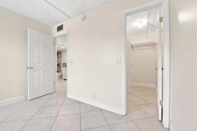 3 Flanders A, Delray Beach, FL 33484 - Photo 6