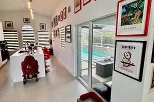 1081 Wilshire Cir E, Pembroke Pines, FL 33027 - Photo 4