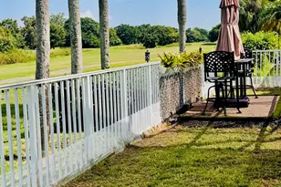 1081 Wilshire Cir E, Pembroke Pines, FL 33027 - Photo 52