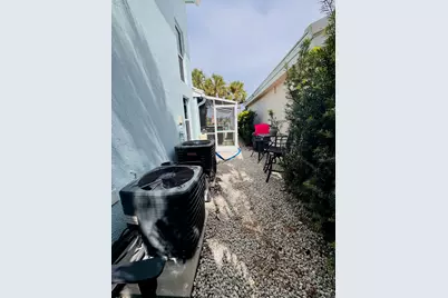 1081 Wilshire Circle E, Pembroke Pines, FL 33027 - Photo 28