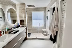 1081 Wilshire Cir E, Pembroke Pines, FL 33027 - Photo 12