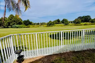 1081 Wilshire Cir E, Pembroke Pines, FL 33027 - Photo 54