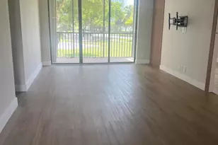 3475 N Country Club Dr, Aventura, FL 33180 - Photo 8