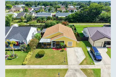 7702 Blairwood Circle S, Greenacres, FL 33467 - Photo 14