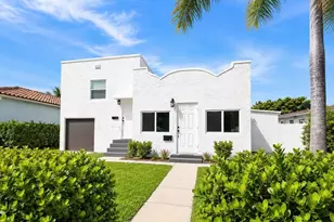 318 N E St, Lake Worth Beach, FL 33460 - Photo 1