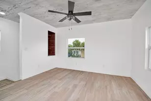 318 N E St, Lake Worth Beach, FL 33460 - Photo 4