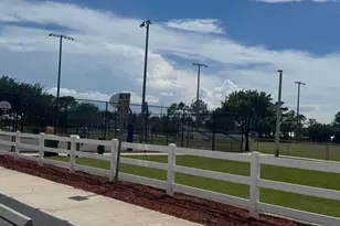 343 SE Fisk Rd, Port Saint Lucie, FL 34984 - Photo 32