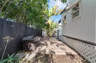 2710 E Marina Dr, Dania Beach, FL 33312 - Photo 14