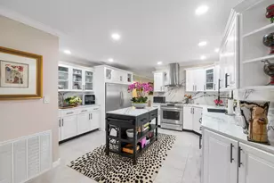 8520 NW 29th Dr, Coral Springs, FL 33065 - Photo 18