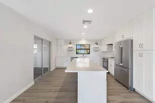 4003 S Indian River Dr, Fort Pierce, FL 34982 - Photo 8