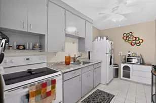 208 SW 2nd Pl, Dania Beach, FL 33004 - Photo 12