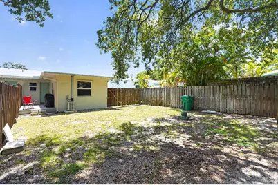 208 SW 2nd Place #1-2, Dania Beach, FL 33004 - Photo 16