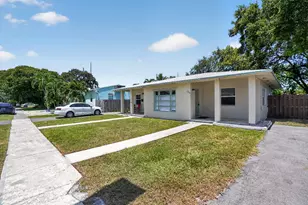 208 SW 2nd Pl, Dania Beach, FL 33004 - Photo 2