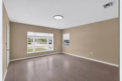 208 SW 2nd Place #1-2, Dania Beach, FL 33004 - Photo 4