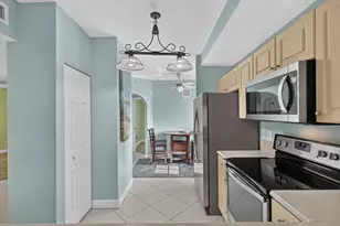 4721 Lucerne Lakes Blvd E, Lake Worth, FL 33467 - Photo 8