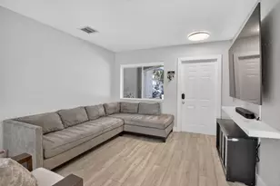 4950 Palm Garden Ln, Davie, FL 33314 - Photo 6