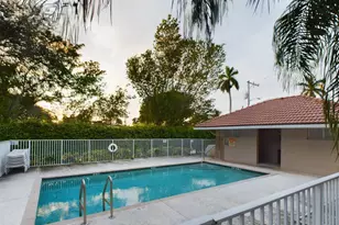 4950 Palm Garden Ln, Davie, FL 33314 - Photo 34