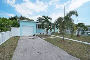 2517 Rodman St, Hollywood, FL 33020 - Photo 2
