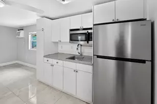 2426 NE 184th St, North Miami Beach, FL 33160 - Photo 6