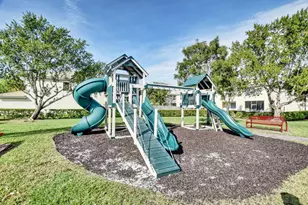 9113 Tremezzo Ln, Boynton Beach, FL 33472 - Photo 32